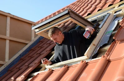 Pose de fenêtres de toit Velux à Bressolles